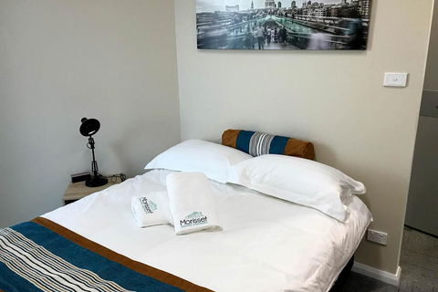 Motel Rooms At Morisset Serviced Apartments - Kingaroy Accommodation 1