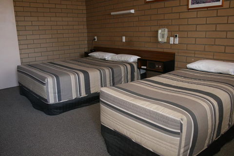 Mount Wycheproof Motor Inn - Kingaroy Accommodation 1