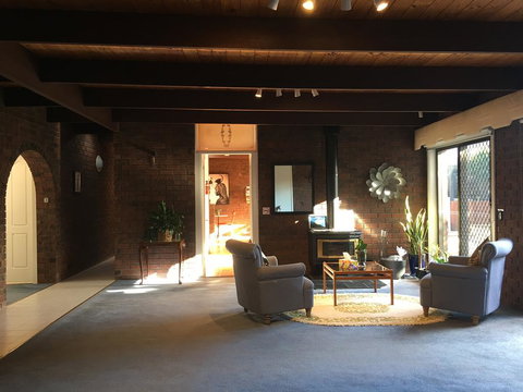 Mountain Gate Villa - Kingaroy Accommodation 3