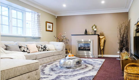 Mountain Retreat Villa - Kingaroy Accommodation 0