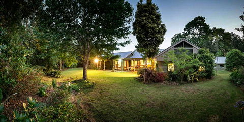 Mt Glorious Getaways - Kingaroy Accommodation 1