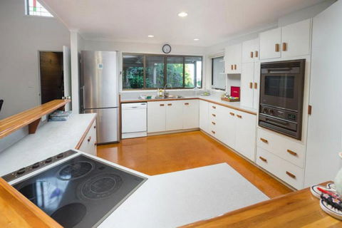 Mt Glorious Getaways - Kingaroy Accommodation 3