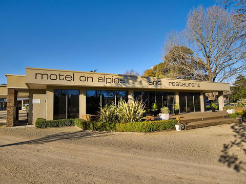 Myrtleford Motel On Alpine - Kingaroy Accommodation 3