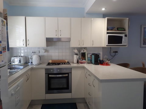 Narrabeen Beachside Townhouse - Kingaroy Accommodation 3