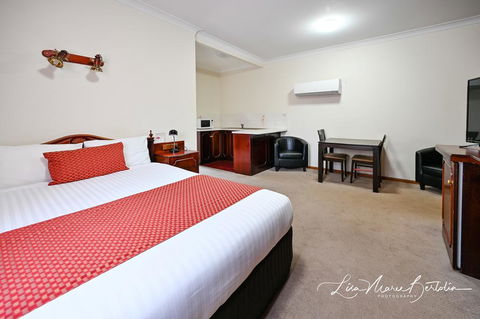 Narrandera Club Motor Inn - Kingaroy Accommodation 3
