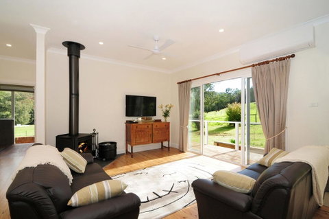 Nellsville Cottage - Kangaroo Valley - Kingaroy Accommodation 2