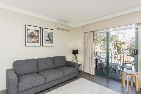 Subiaco Village 30 - Kingaroy Accommodation 1