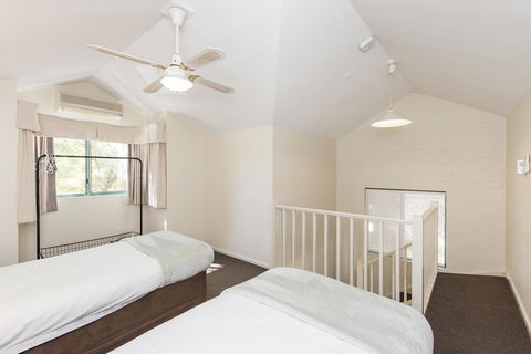 Subiaco Village 30 - Kingaroy Accommodation 22