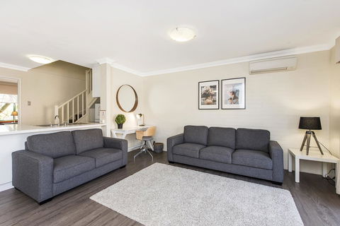 Subiaco Village 30 - Kingaroy Accommodation 2