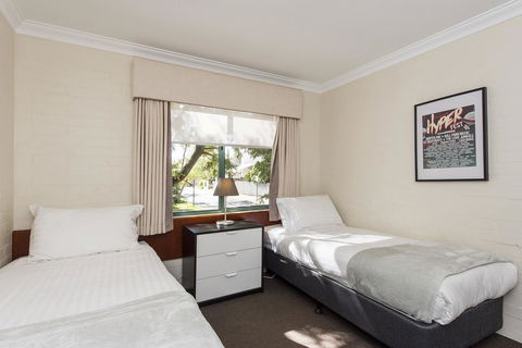 Subiaco Village 30 - Kingaroy Accommodation 19