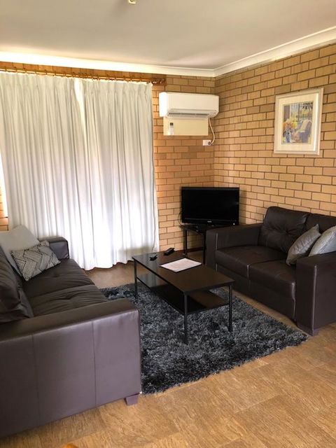 Augusta Escape Holiday Units - Kingaroy Accommodation 37