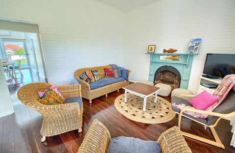 Jeffries Cottage - Kingaroy Accommodation 16