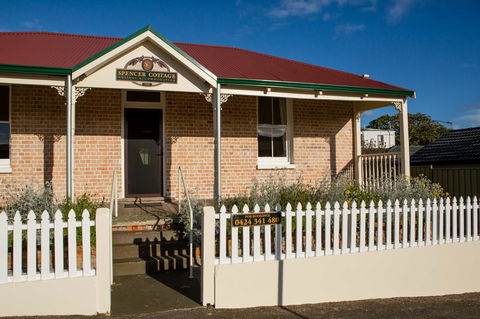 Spencer Cottage - Kingaroy Accommodation 10