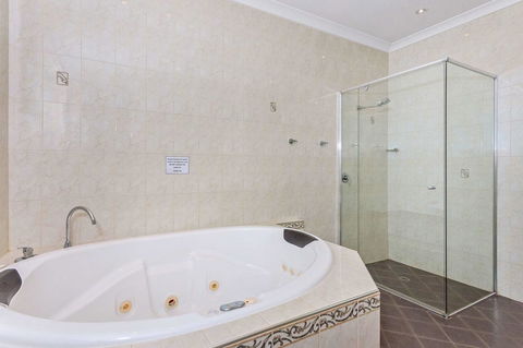 Quality Hotel Bayswater - Kingaroy Accommodation 20