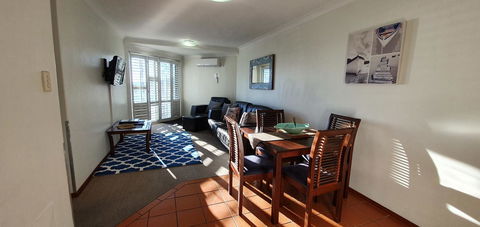 Scarborough Beach Front Resort - Shell Ten - Kingaroy Accommodation 6