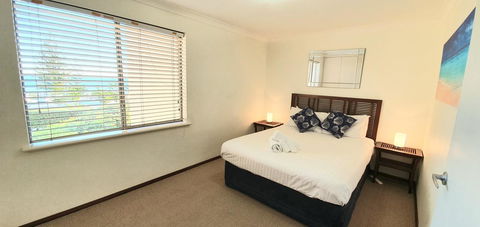 Scarborough Beach Front Resort - Shell Ten - Kingaroy Accommodation 3