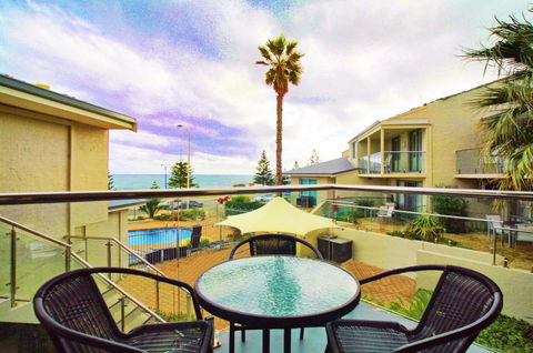 Scarborough Beach Front Resort - Shell Ten - Kingaroy Accommodation 11