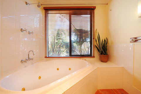 Spencer Suites Albany - Kingaroy Accommodation 22