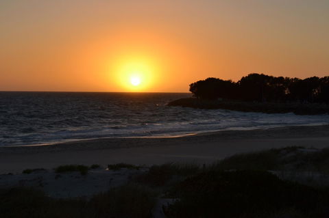 Dunes Scarborough Beach - Kingaroy Accommodation 1