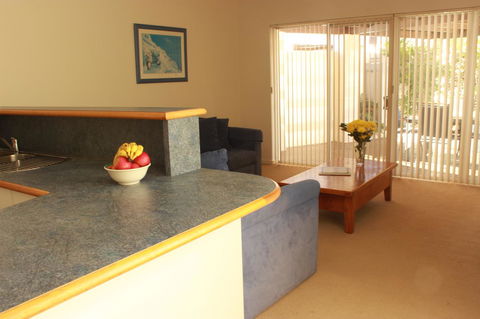 Dunes Scarborough Beach - Kingaroy Accommodation 3