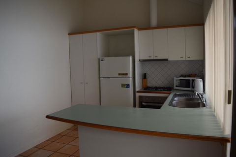 Dunes Scarborough Beach - Kingaroy Accommodation 4