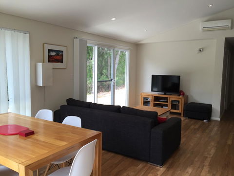 Cape Villas Dunsborough Unit 2 - Kingaroy Accommodation 1