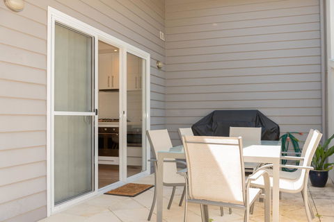 Cape Villas Dunsborough Unit 2 - Kingaroy Accommodation 18