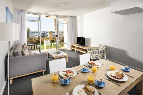 Be. Fremantle - Kingaroy Accommodation 6