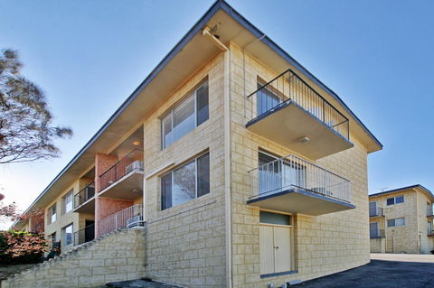 Summer Breeze - Holiday Or Business Apartment - Kingaroy Accommodation 0