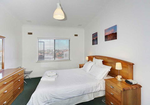 Summer Breeze - Holiday Or Business Apartment - Kingaroy Accommodation 1