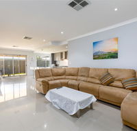 Rainbow Dream House - Kingaroy Accommodation