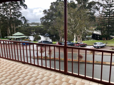 Denmark Reflections - Kingaroy Accommodation 9