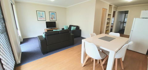 West Beach Lagoon 202 - Quiet & Ground Floor! - Kingaroy Accommodation 7