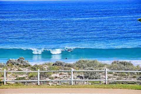 Beachfront @ Scarbs - Kingaroy Accommodation 13