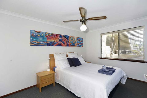 Beachfront @ Scarbs - Kingaroy Accommodation 9