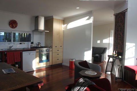 Lotti's House - Kingaroy Accommodation 26