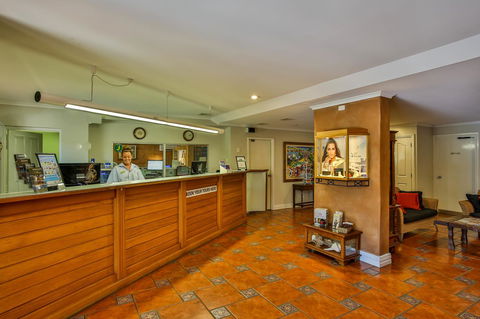 Moonlight Bay Suites - Kingaroy Accommodation 20