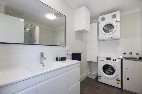 West Beach Lagoon 218 - Outstanding Value! - Kingaroy Accommodation 11