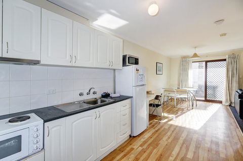 West Beach Lagoon 208 â€“ Great Value! - Kingaroy Accommodation 12