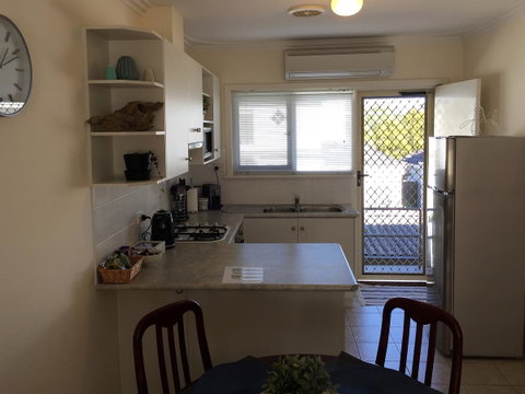 Applecross Village Apartment - Kingaroy Accommodation 7