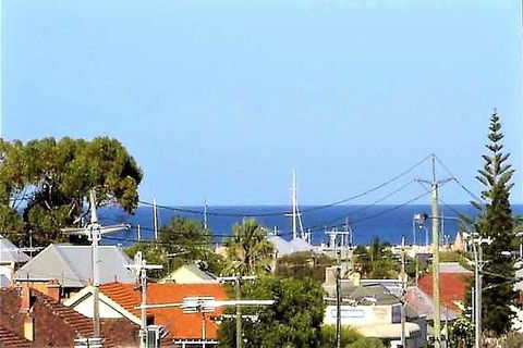 Fremantle Heritage Home For You To Enjoy! - Kingaroy Accommodation 1