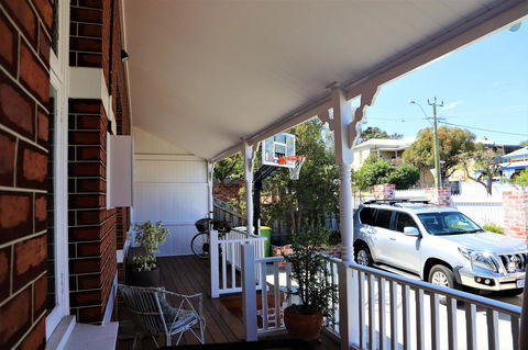 Fremantle Heritage Home For You To Enjoy! - Kingaroy Accommodation 6
