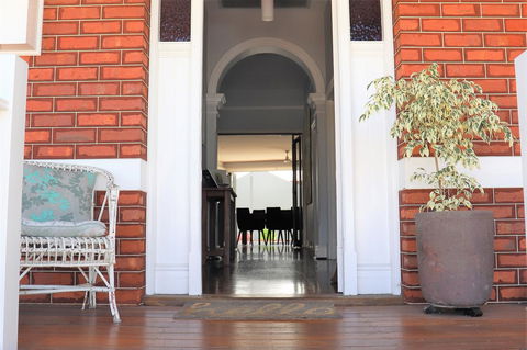 Fremantle Heritage Home For You To Enjoy! - Kingaroy Accommodation 19