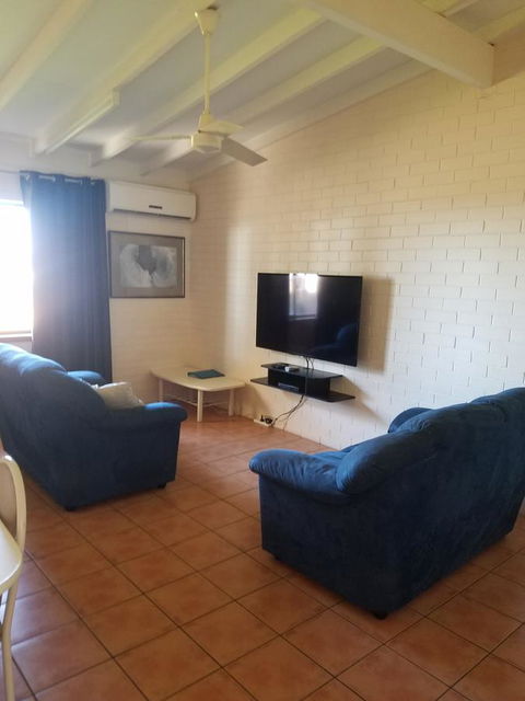 Kalbarri Seaview Villas - Kingaroy Accommodation 2
