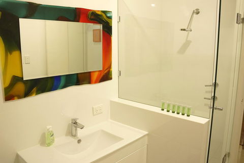 Suffolk House - Kingaroy Accommodation 14