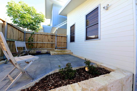Sunny Blinco Street House - Kingaroy Accommodation 12