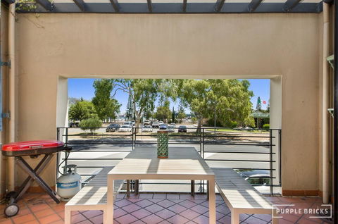 Spacious Central Townhouse - Kingaroy Accommodation 9
