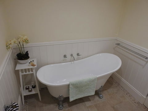 Quiet Escapes Cottages - Kingaroy Accommodation 7