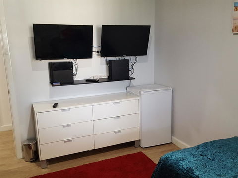 Palm Beach Bed & Breakfast - Kingaroy Accommodation 1