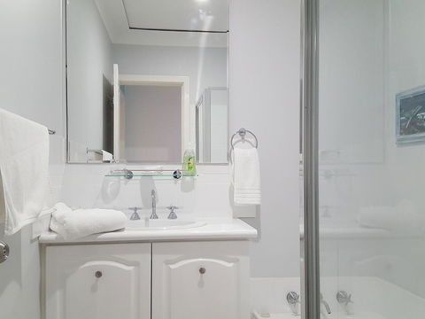 Palm Beach Bed & Breakfast - Kingaroy Accommodation 6
